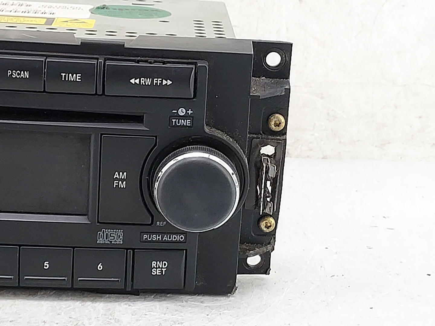 2005-2007 Chrysler 300 Radio AM FM Cd Player Receiver Replacement P/N:P05064171AG Fits Fits 2005 2006 2007 2008 2009 OEM Use