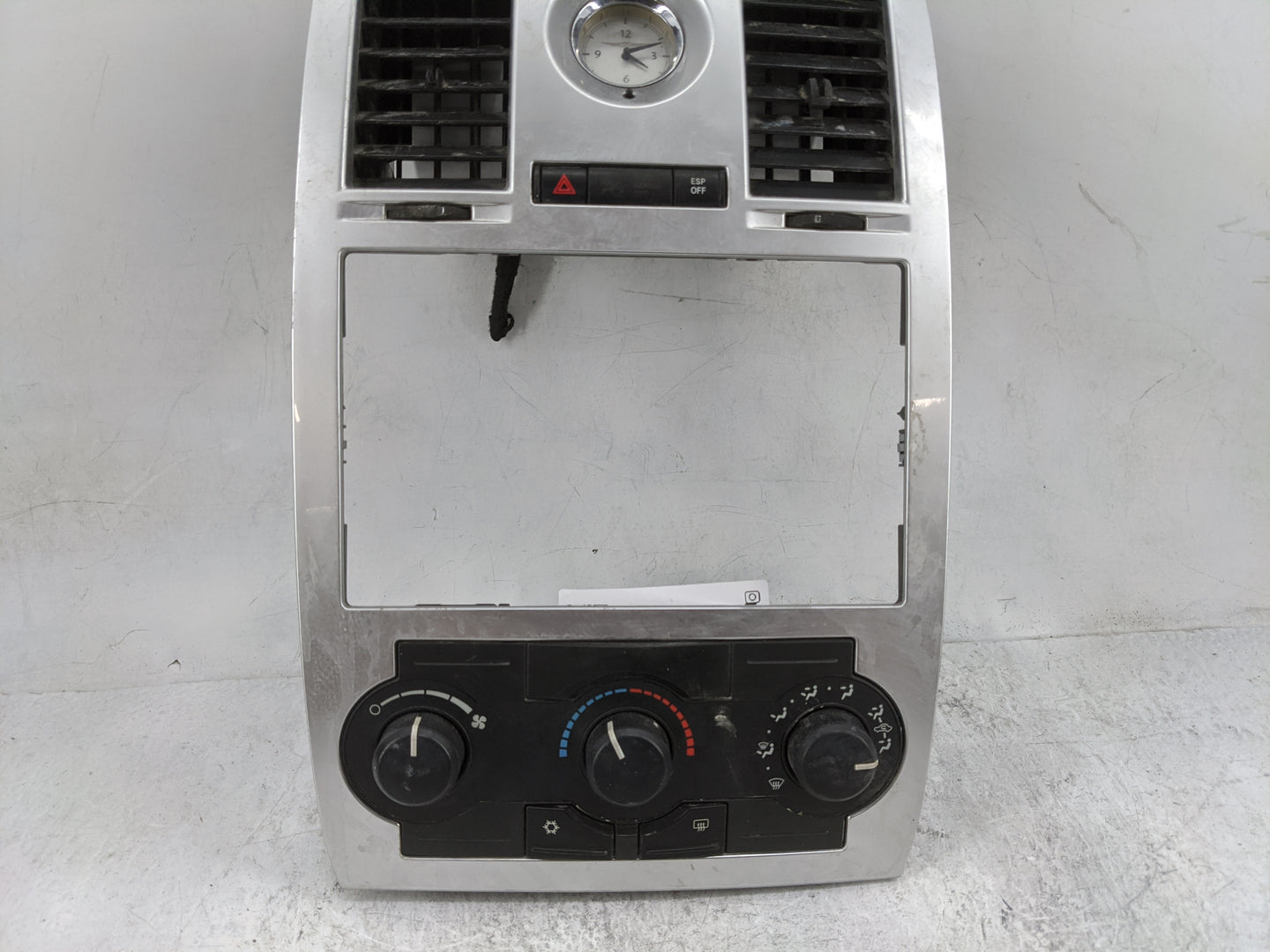 2005-2007 Chrysler 300 Climate Control Module Temperature AC/Heater Replacement P/N:P55111870AI Fits Fits 2005 2006 2007 OEM
