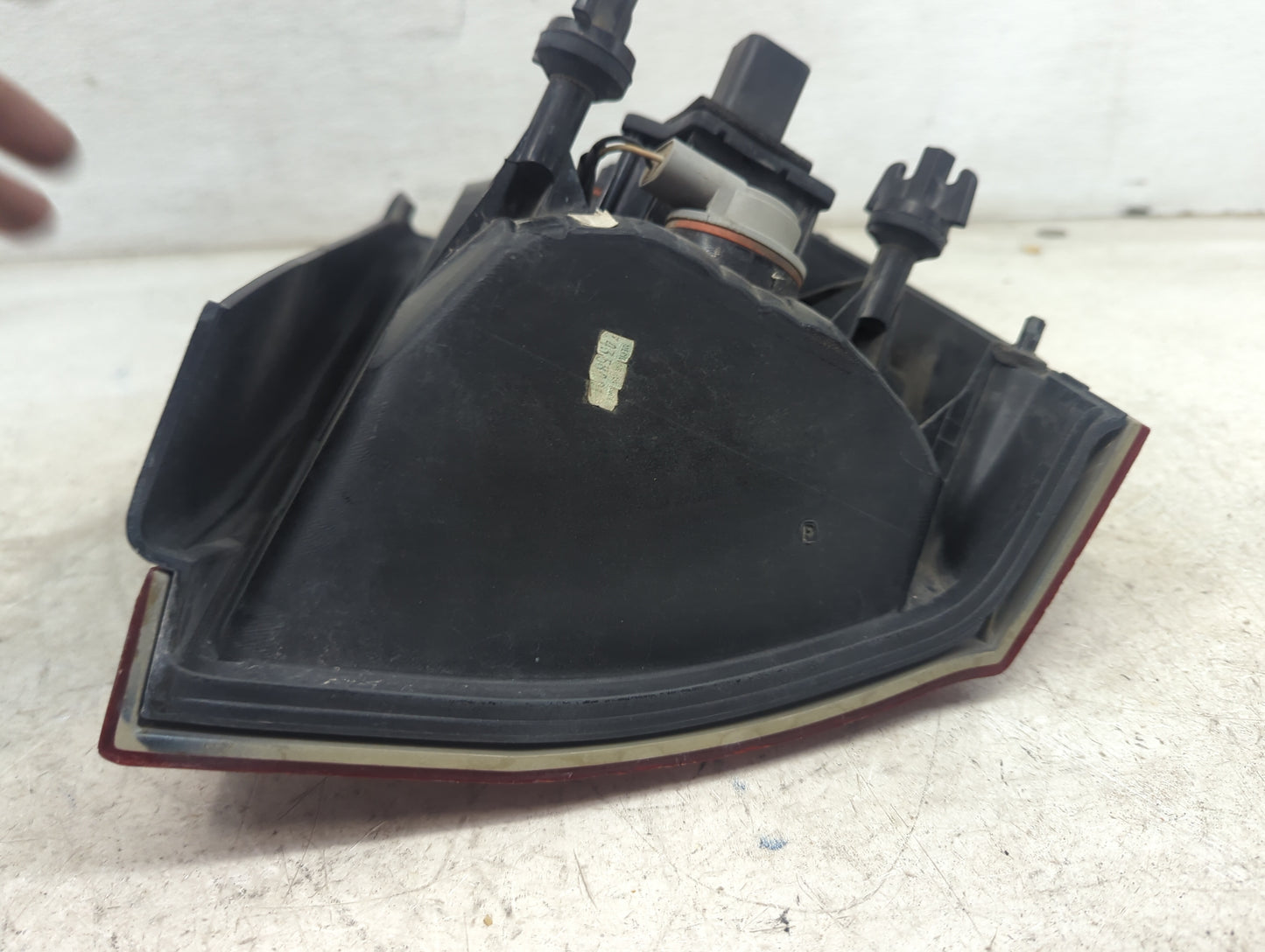 2005-2007 Chrysler 300 Tail Light Assembly Driver Left OEM Fits Fits 2005 2006 2007 OEM Used Auto Parts - Oemusedautoparts1.