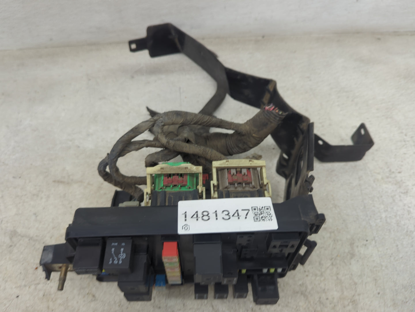 2012-2014 Chrysler 300 Fusebox Fuse Box Panel Relay Module P/N:05269988AA 21911C Fits Fits 2012 2013 2014 OEM Used Auto Part