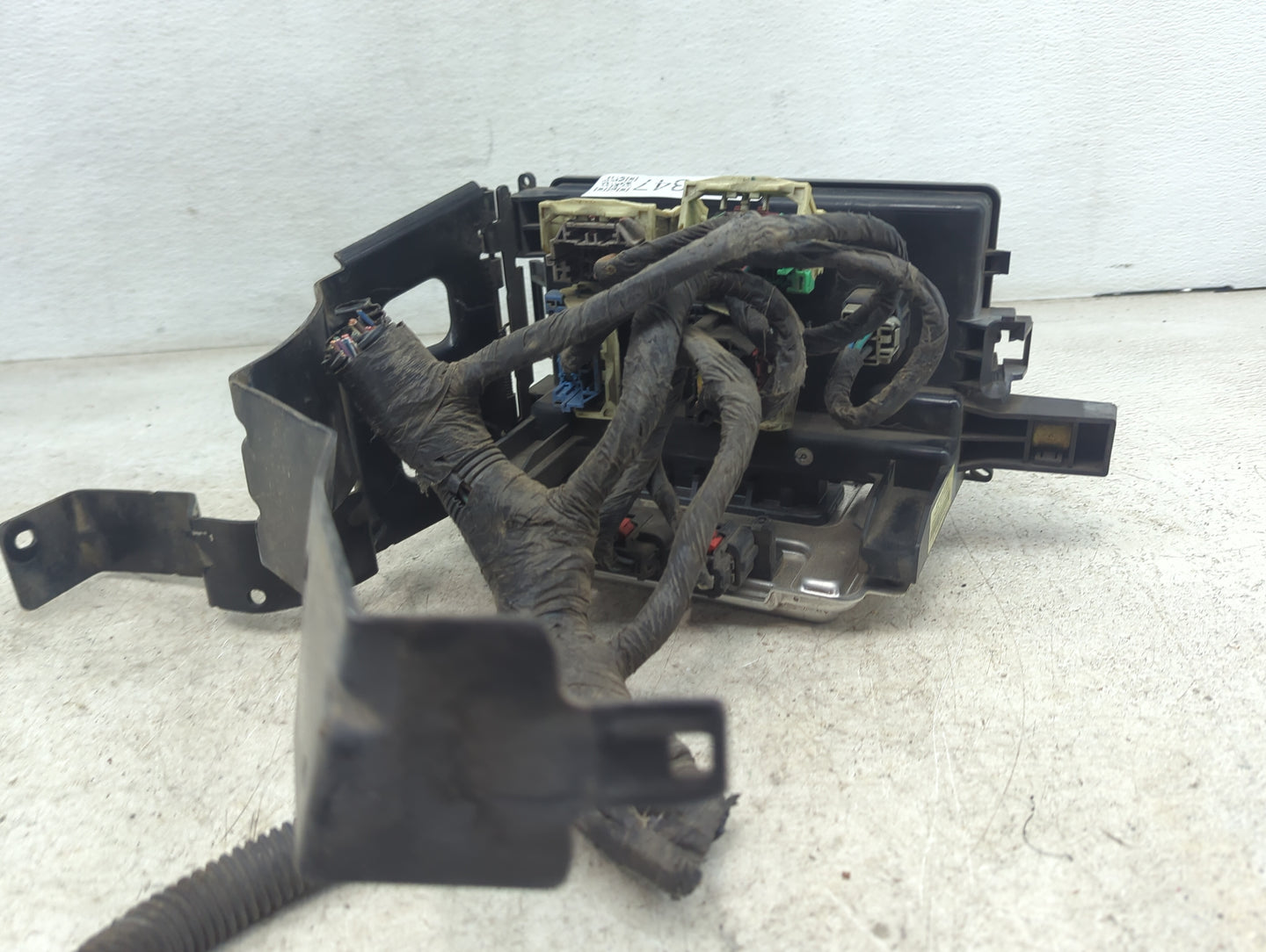 2012-2014 Chrysler 300 Fusebox Fuse Box Panel Relay Module P/N:05269988AA 21911C Fits Fits 2012 2013 2014 OEM Used Auto Part