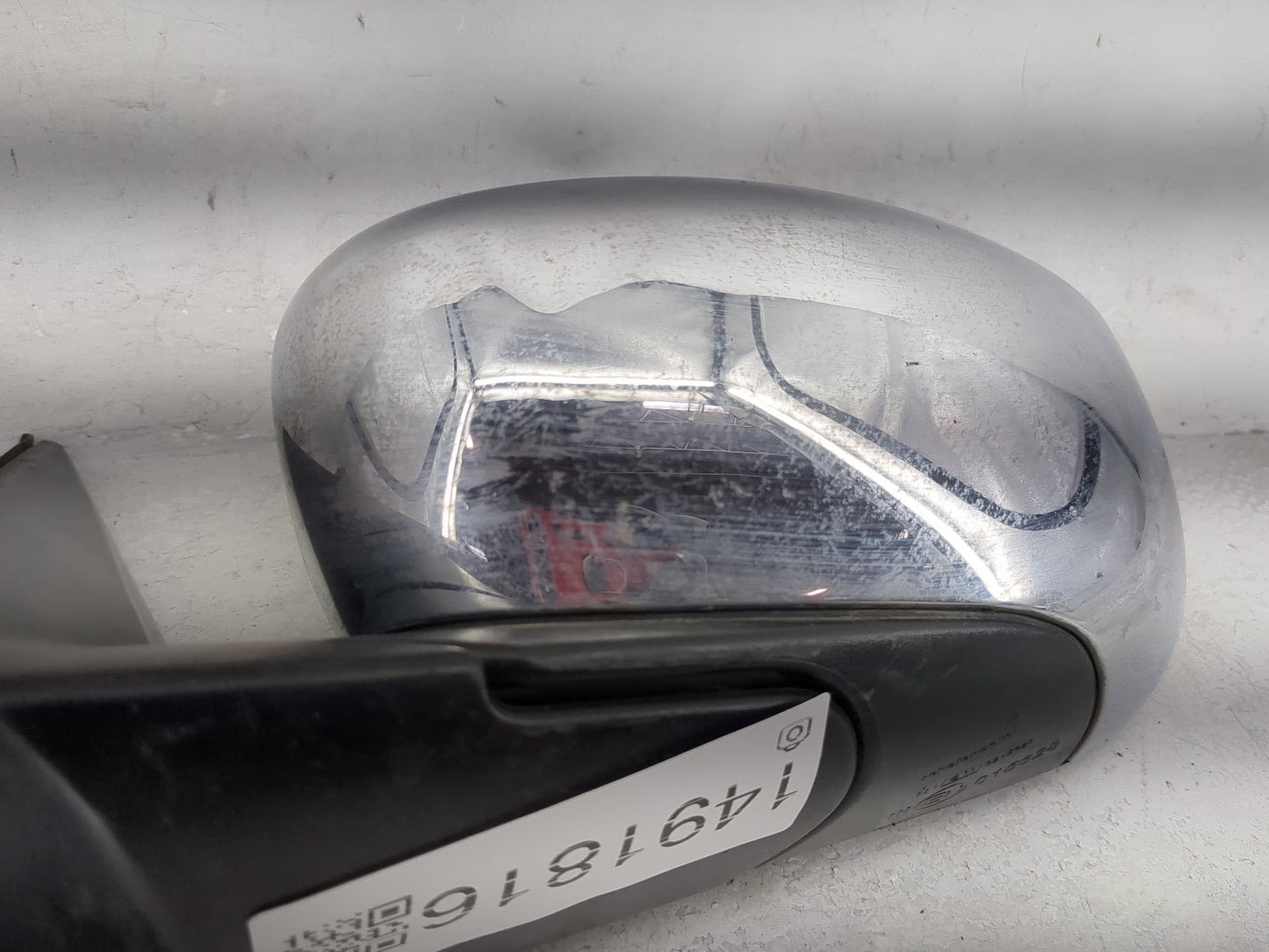 2005-2010 Chrysler 300 Driver Side View Mirror - Left Door Mirror OEM Used - Oemusedautoparts1.com