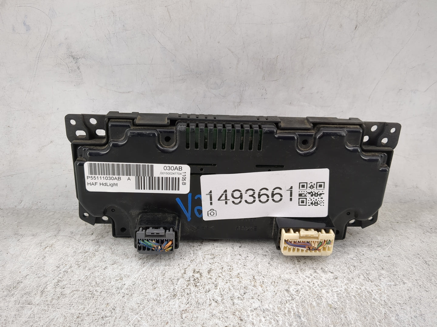 2005-2007 Chrysler 300 Climate Control Module Temperature AC/Heater Replacement P/N:P55111030AB Fits Fits 2005 2006 2007 OEM