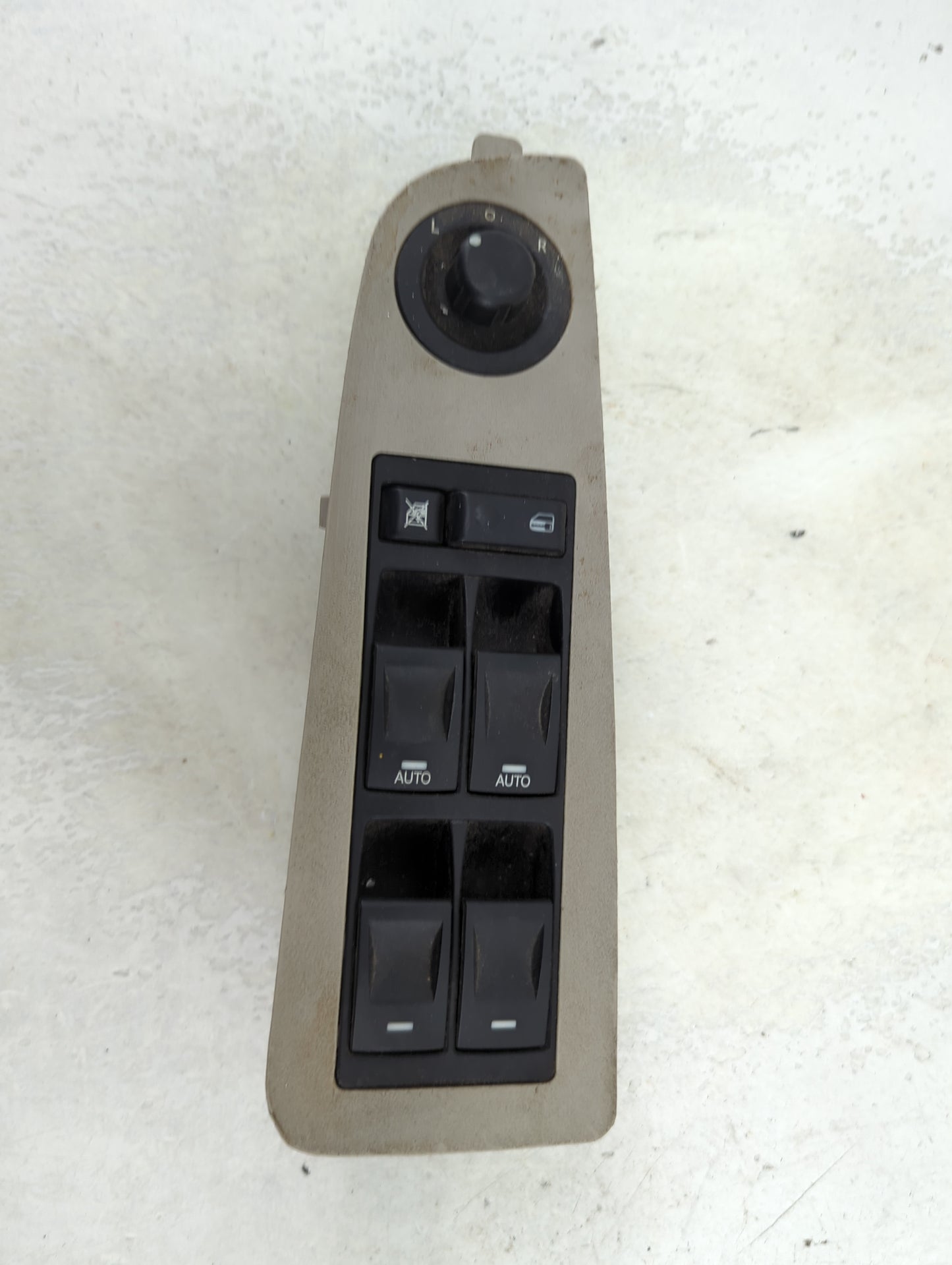 2006-2010 Chrysler 300 Master Power Window Switch Replacement Driver Side Left P/N:04802736AA 04602736AA Fits OEM Used Auto 