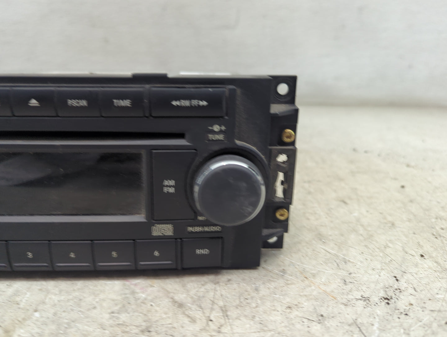 2005-2007 Chrysler 300 Radio AM FM Cd Player Receiver Replacement P/N:P05064071AG Fits Fits 2005 2006 2007 2008 2009 OEM Use