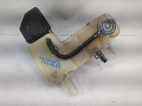 2006-2010 Chrysler 300 Radiator Coolant Overflow Expansion Tank Bottle 1497994 - Oemusedautoparts1.com