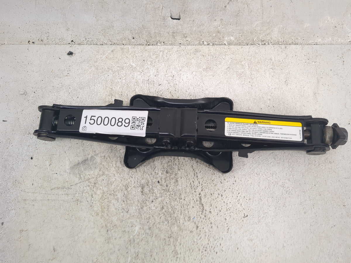 2006 Chrysler 300 Spare Scissor Car Jack Black - Oemusedautoparts1.com