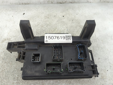 2006 Chrysler 300 Fusebox Fuse Box Relay Module Tipm P04692031aj - Oemusedautoparts1.com