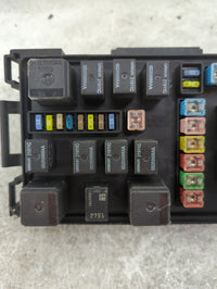 2006 Chrysler 300 Fusebox Fuse Box Relay Module Tipm P04692031aj - Oemusedautoparts1.com