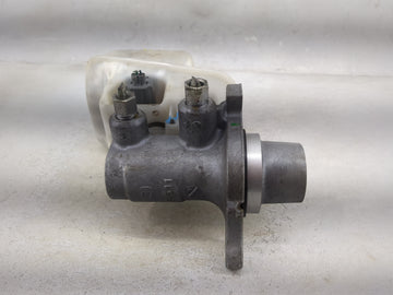 2008-2008 Chrysler 300 Brake Master Cylinder 1512582