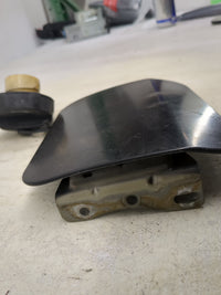 2006 Chrysler 300 Fuel Tank Door Lid Gas Tank Black 1515340 - Oemusedautoparts1.com