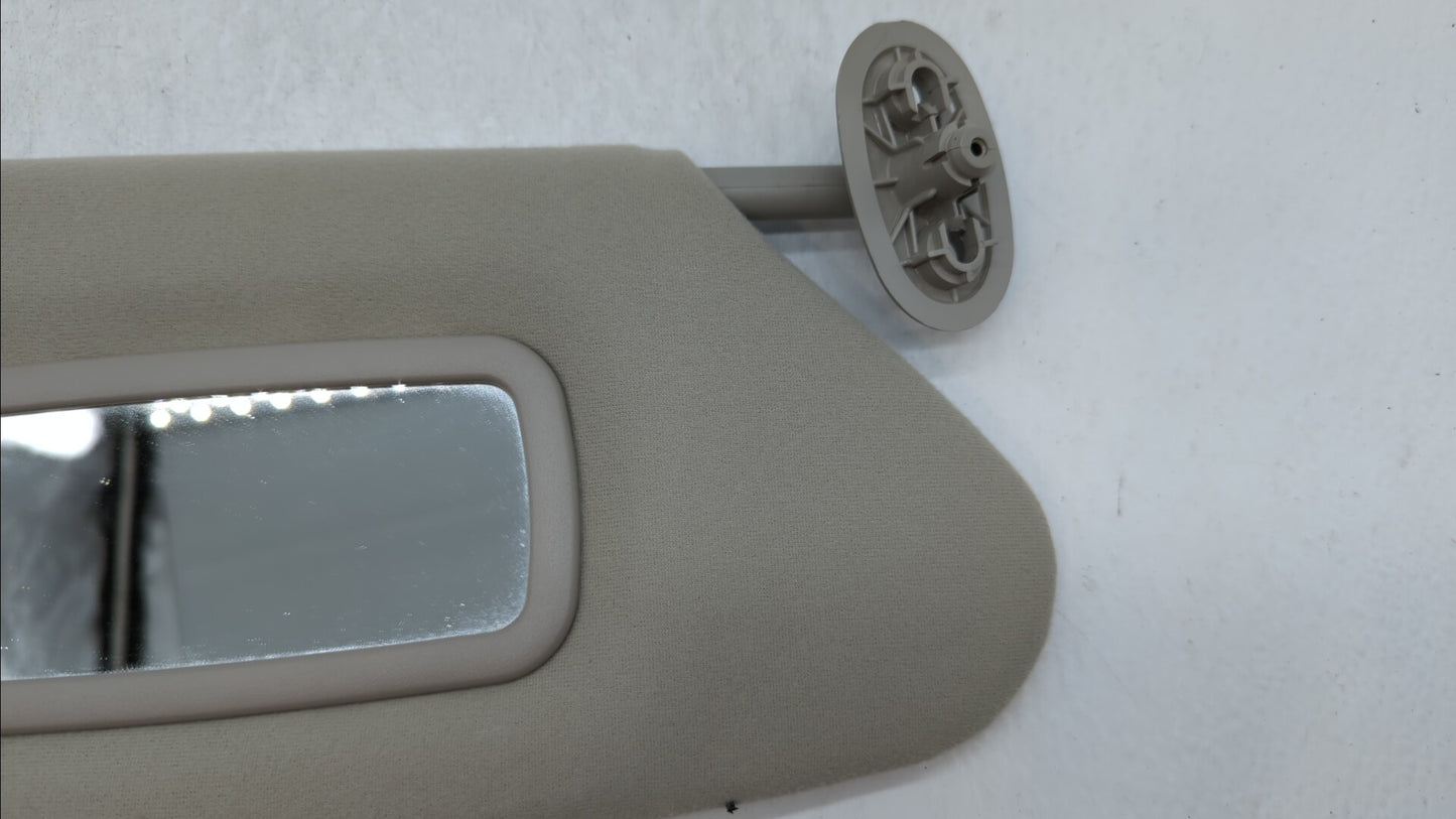 2005-2007 Chrysler 300 Sun Visor Shade Replacement Passenger Right Mirror Fits Fits 2005 2006 2007 OEM Used Auto Parts - Oem