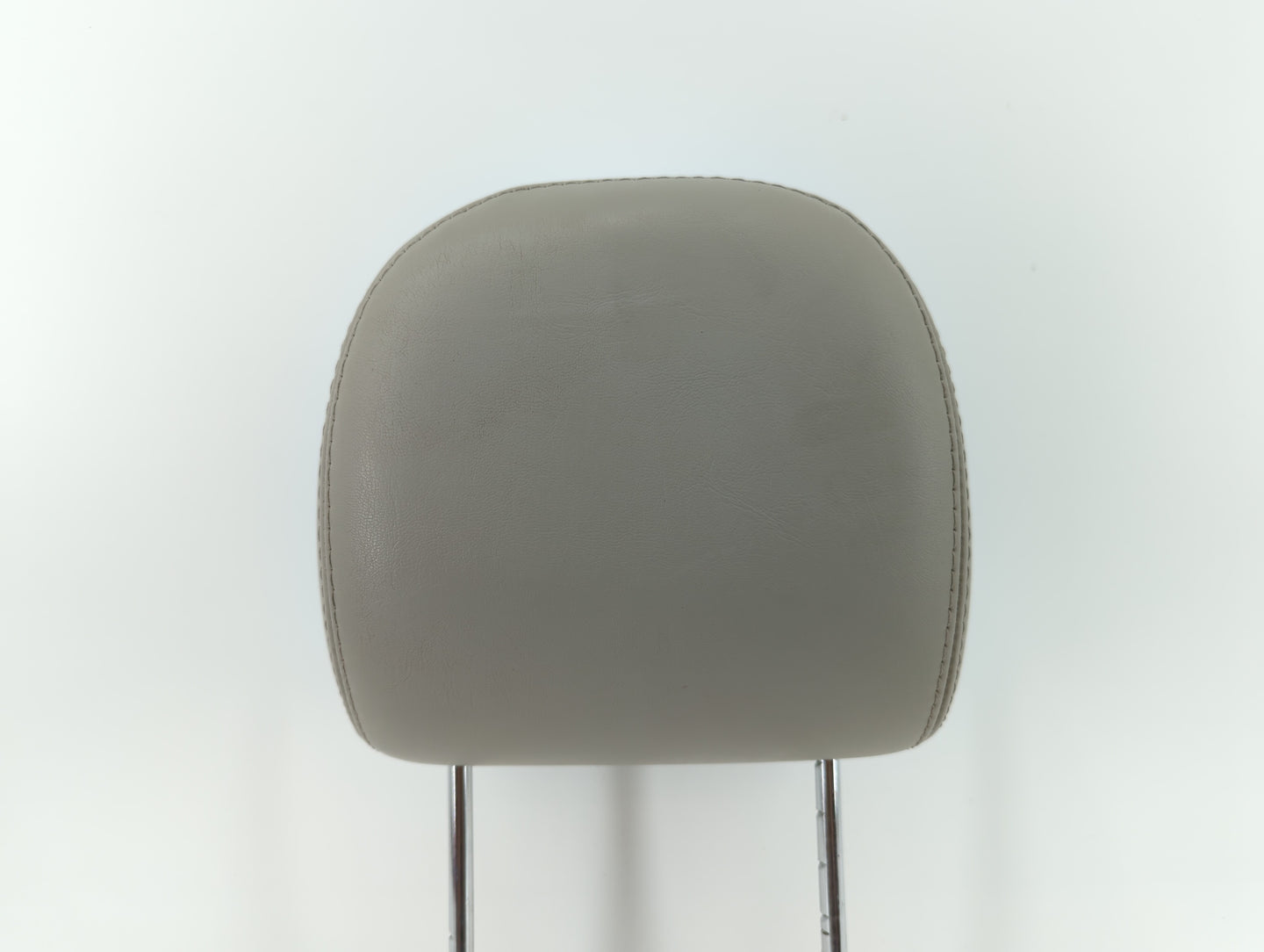 2005-2007 Chrysler 300 Headrest Head Rest Rear Seat Fits Fits 2005 2006 2007 OEM Used Auto Parts - Oemusedautoparts1.com