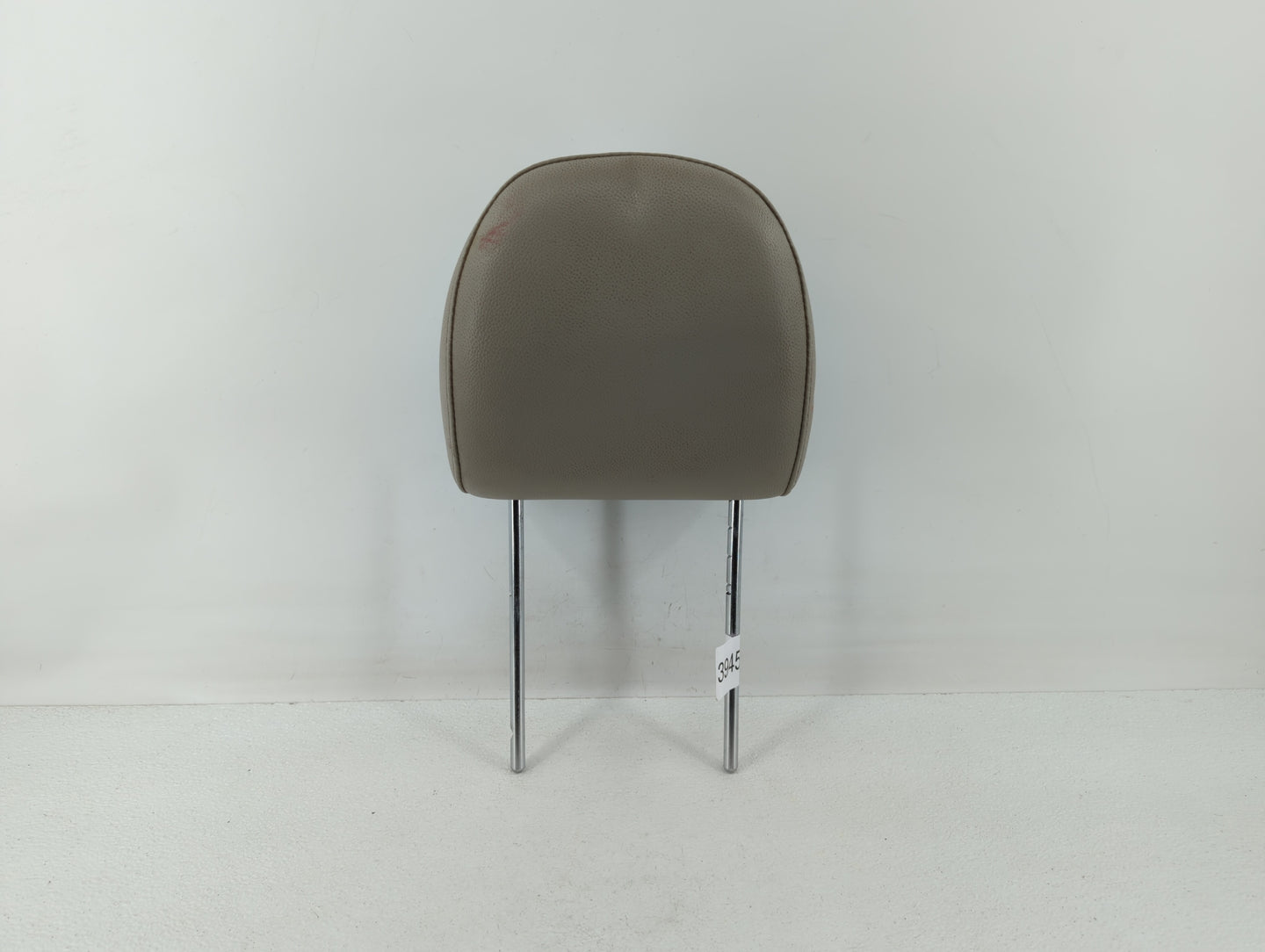 2005-2007 Chrysler 300 Headrest Head Rest Rear Seat Fits Fits 2005 2006 2007 OEM Used Auto Parts - Oemusedautoparts1.com