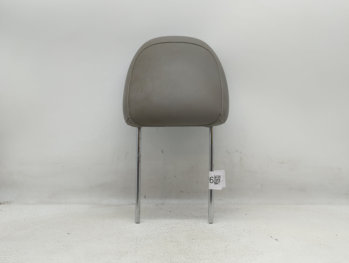 2005-2007 Chrysler 300 Headrest Head Rest Rear Seat Grey - Oemusedautoparts1.com