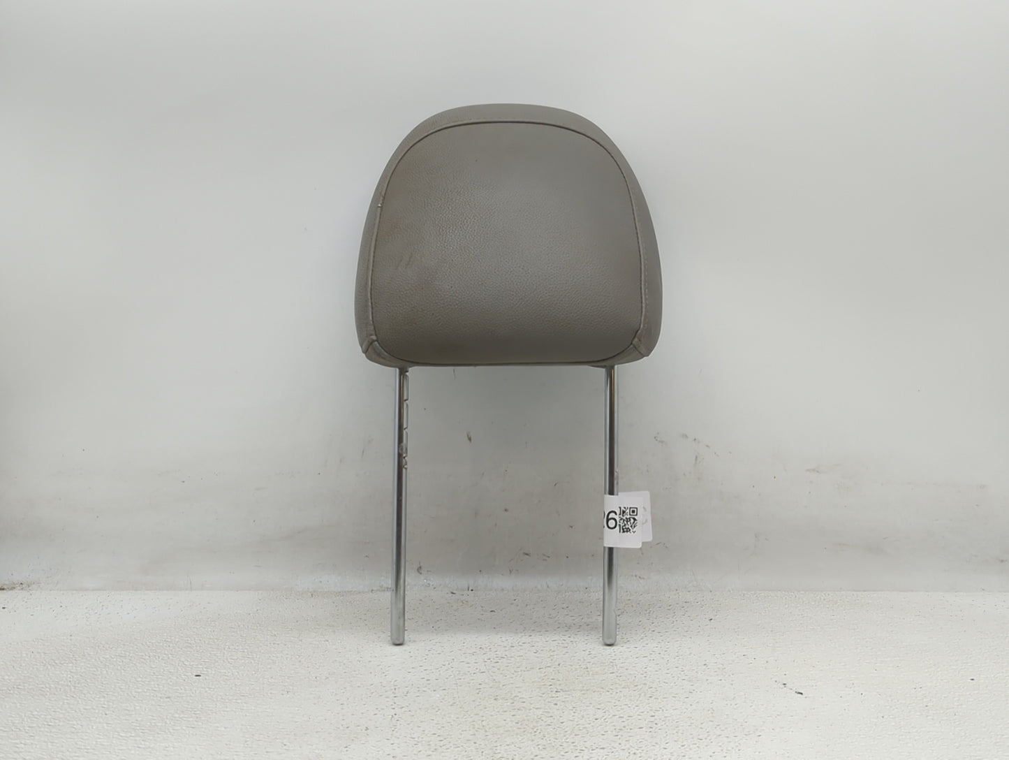 2005-2007 Chrysler 300 Headrest Head Rest Rear Seat Grey - Oemusedautoparts1.com