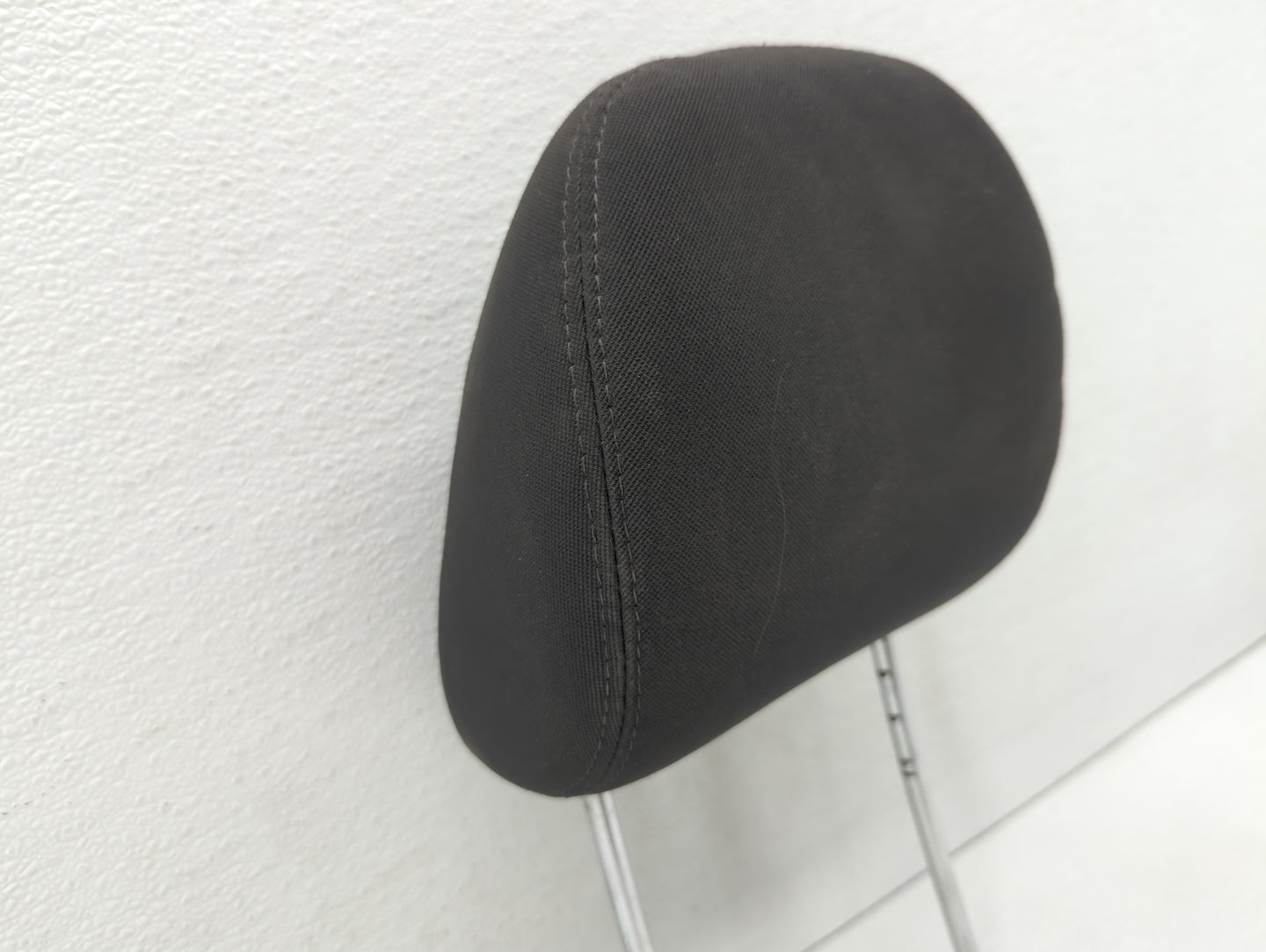2005-2007 Chrysler 300 Headrest Head Rest Front Driver Passenger Seat - Oemusedautoparts1.com