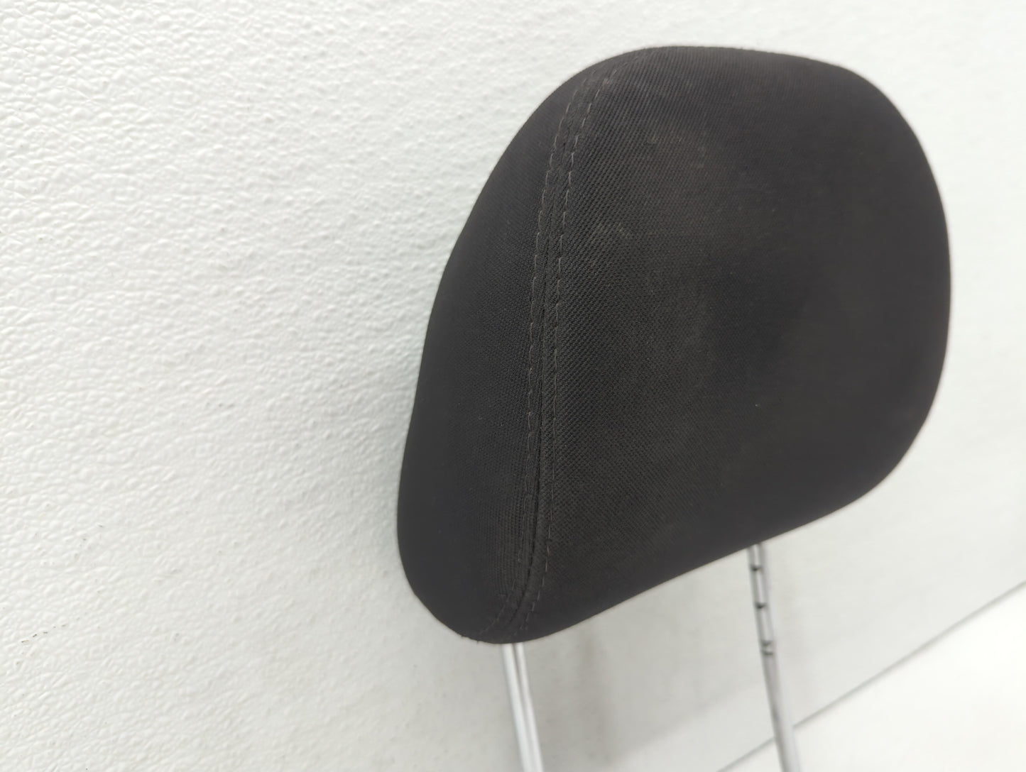 2005-2007 Chrysler 300 Headrest Head Rest Front Driver Passenger Seat - Oemusedautoparts1.com
