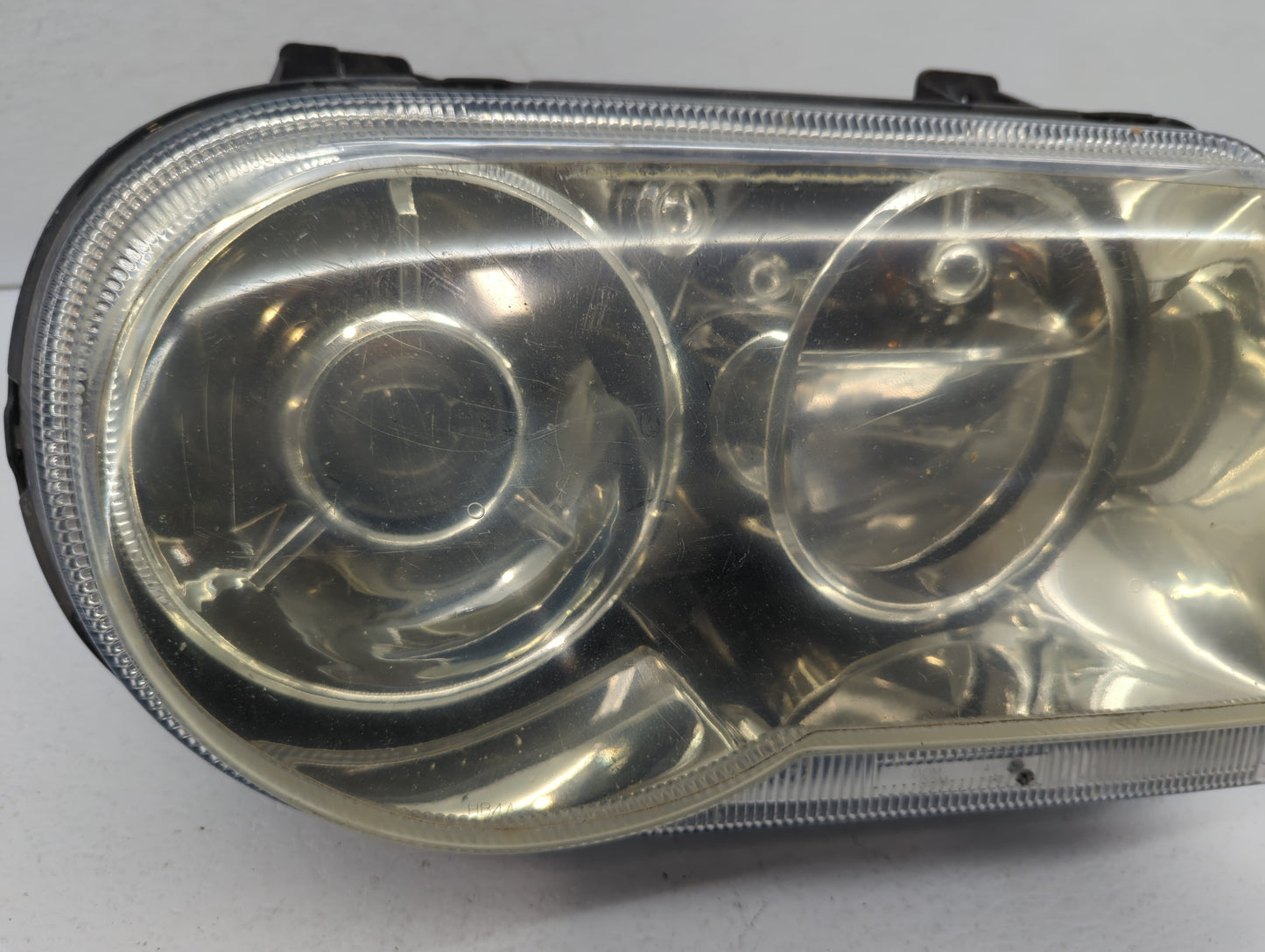 2005-2007 Chrysler 300 Passenger Right Oem Head Light Headlight Lamp - Oemusedautoparts1.com