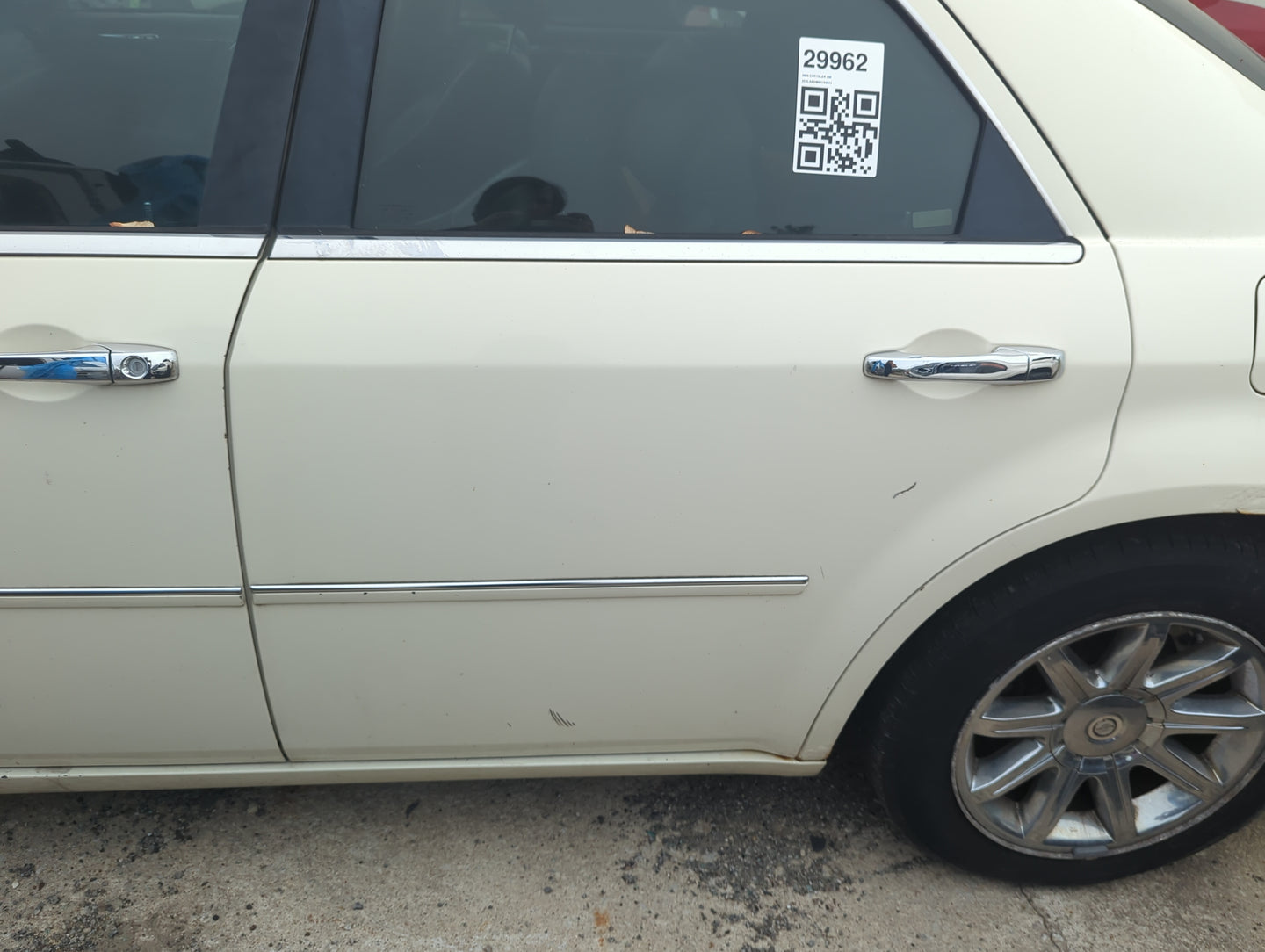 2005-2010 Chrysler 300 Driver Rear Door Oem 5017897 - Oemusedautoparts1.com