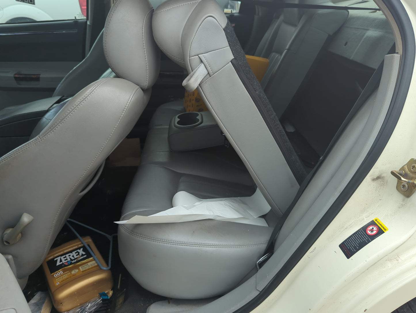 2006 Chrysler 300 Rear Seat Oem - Oemusedautoparts1.com