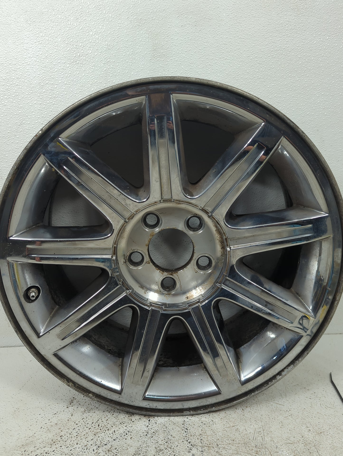 2006 Chrysler 300 Oem Wheel Rim 5025448 - Oemusedautoparts1.com