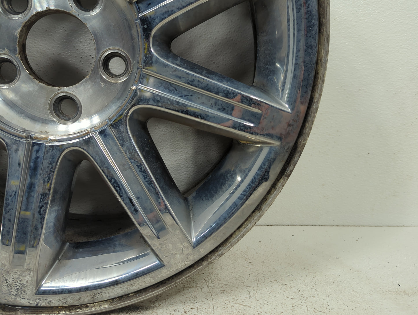 2006 Chrysler 300 Oem Wheel Rim 5025449 - Oemusedautoparts1.com