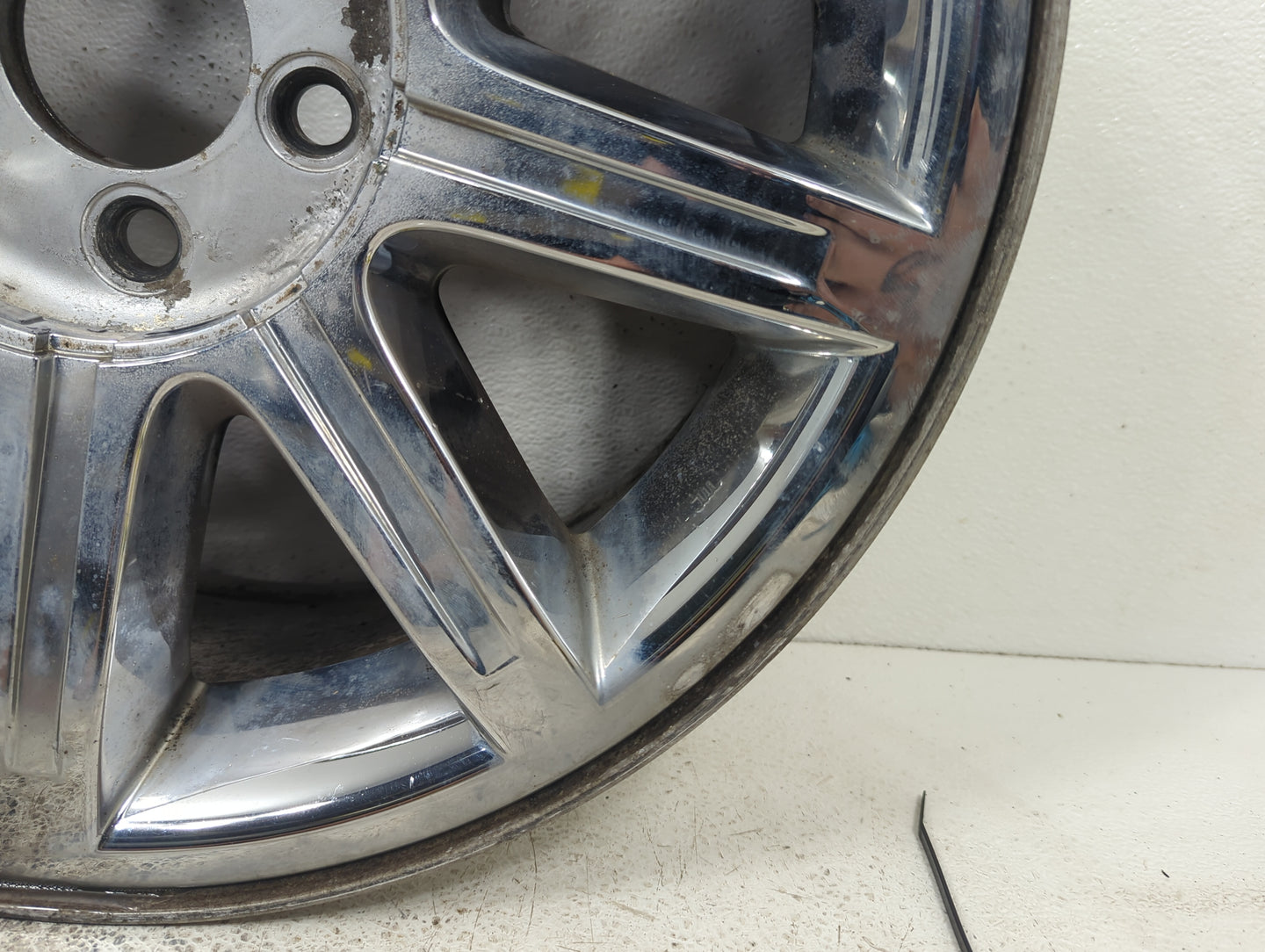 2006 Chrysler 300 Oem Wheel Rim 5025450 - Oemusedautoparts1.com