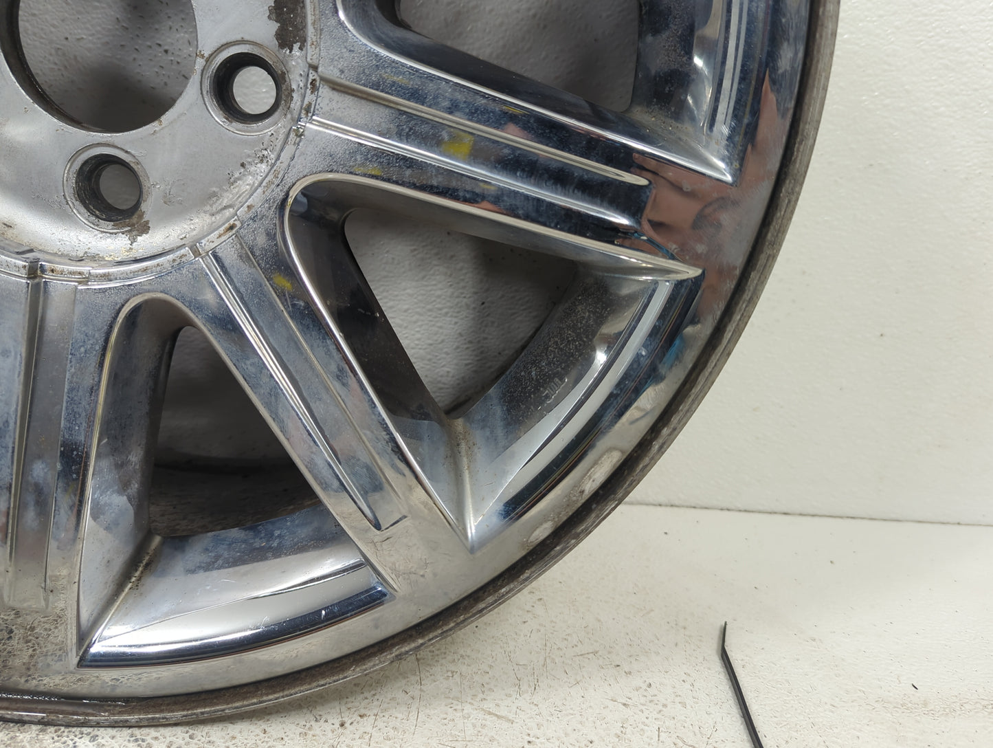 2006 Chrysler 300 Oem Wheel Rim 5025450 - Oemusedautoparts1.com