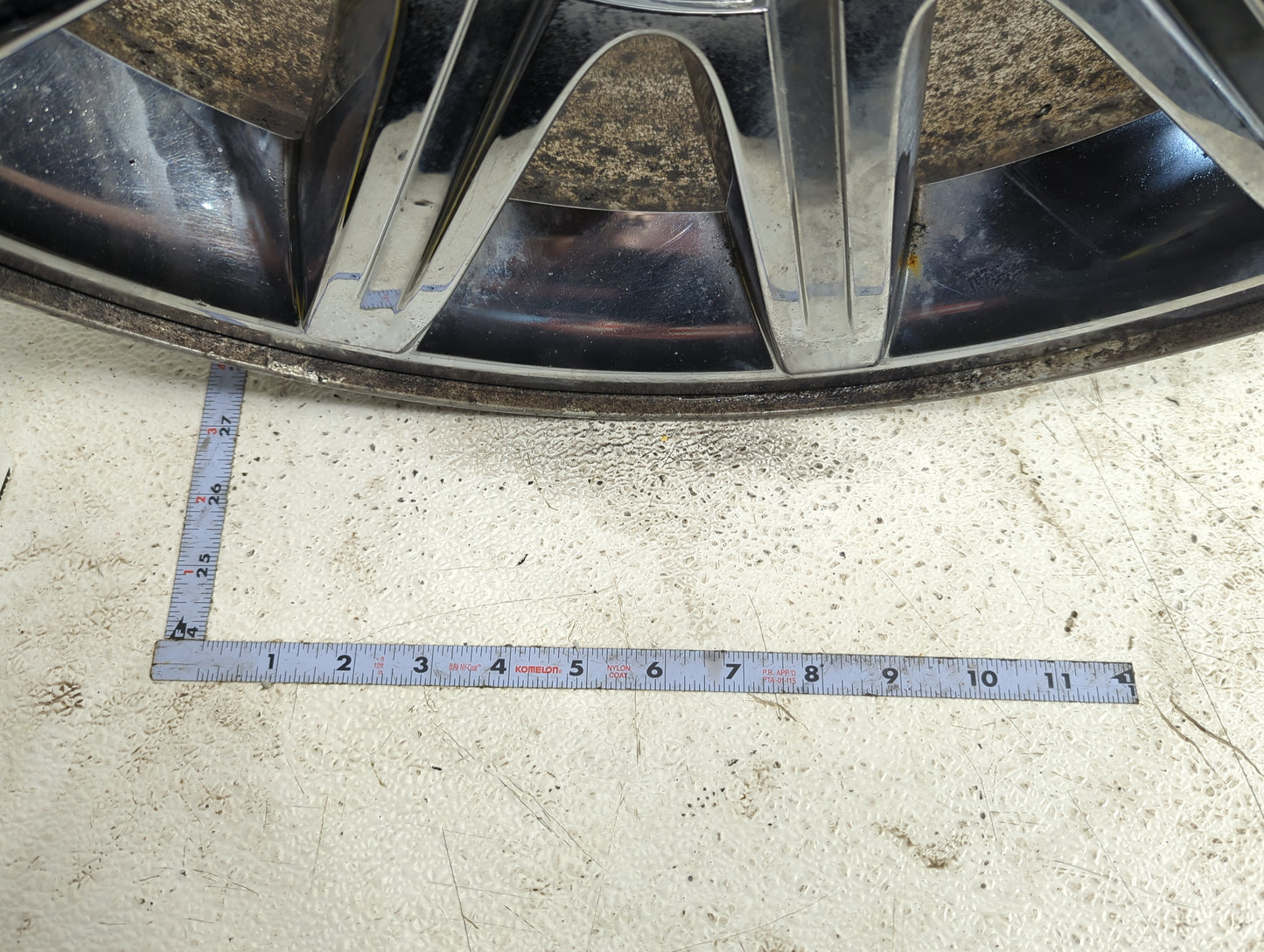 2006 Chrysler 300 Oem Wheel Rim 5025450 - Oemusedautoparts1.com