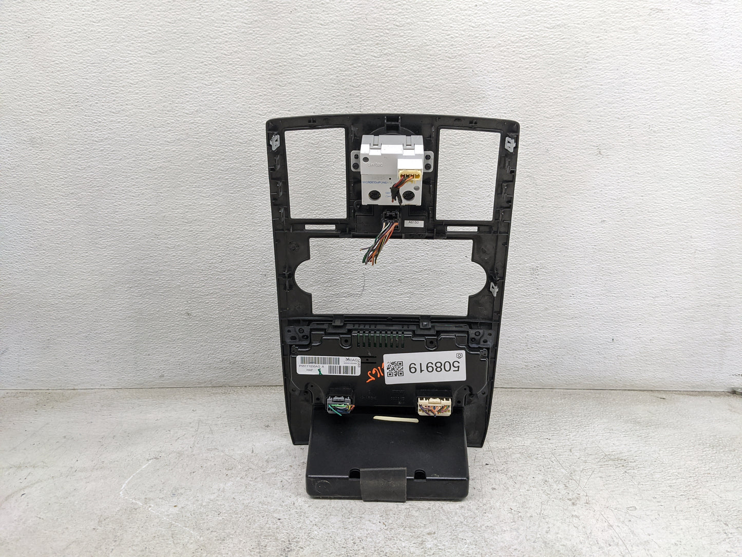 2005-2007 Chrysler 300 Climate Control Module Temperature AC/Heater Replacement P/N:P55111030AG 005501055468 Fits OEM Used A