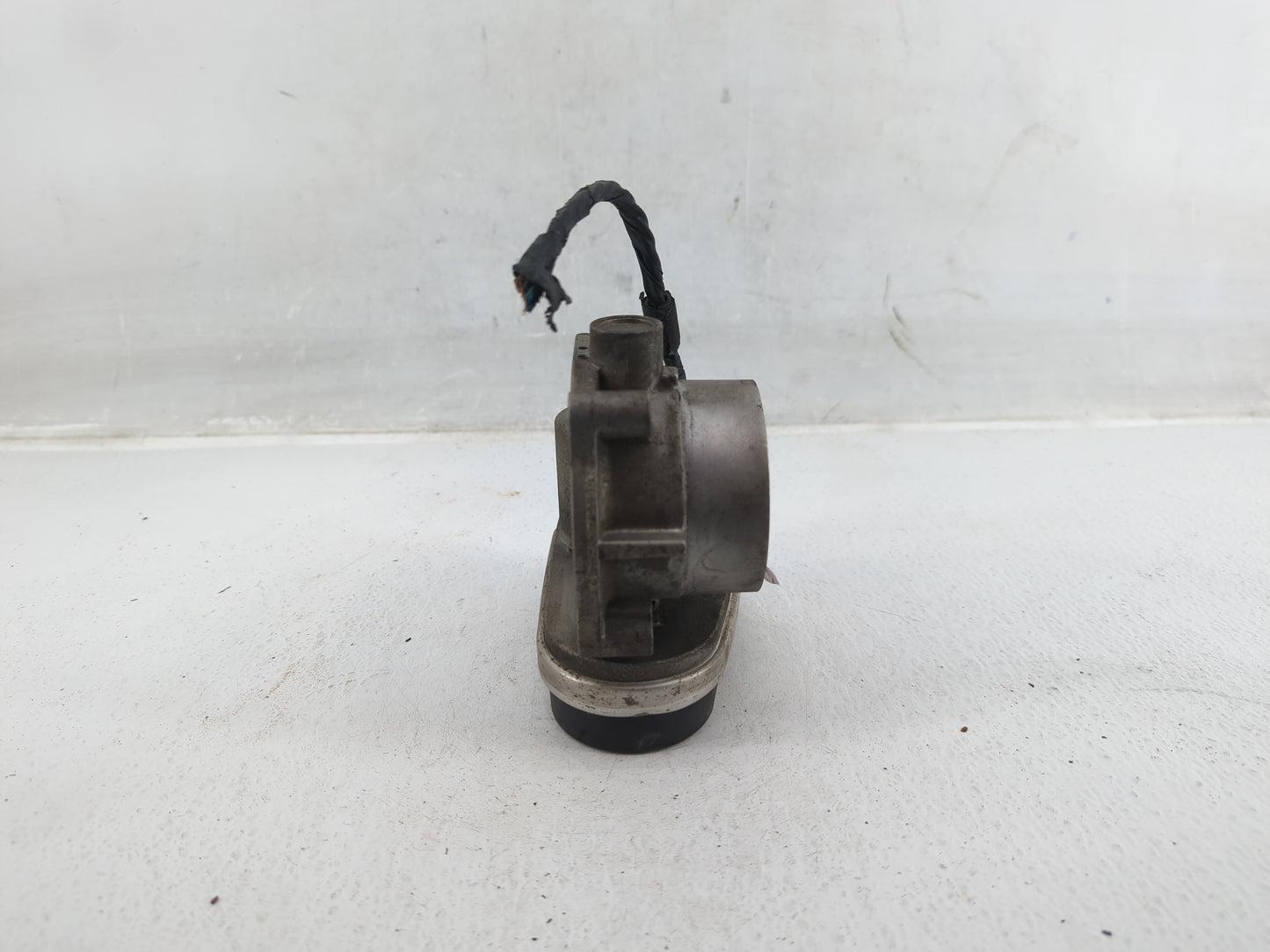 2006-2010 Chrysler 300 Throttle Body P/N:0486 1691 AA Fits Fits 2006 2007 2008 2009 2010 2011 OEM Used Auto Parts - Oemuseda