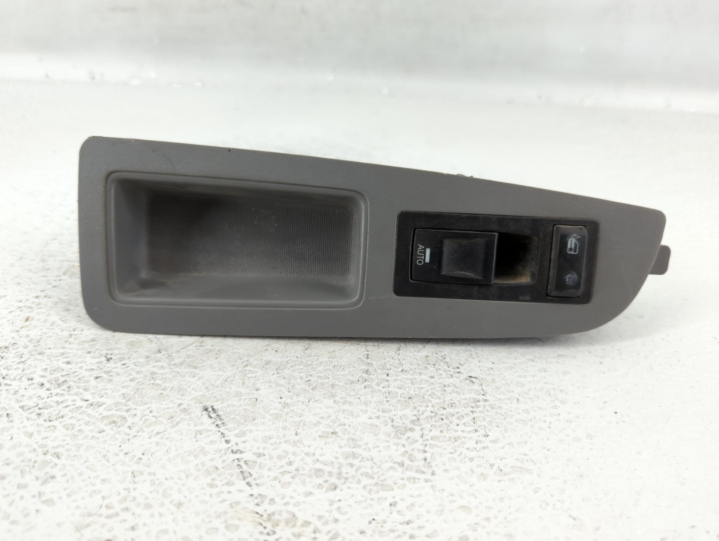 2006 Chrysler 300 Master Power Window Switch Replacement Driver Side Left P/N:P04602742AA Fits OEM Used Auto Parts - Oemused