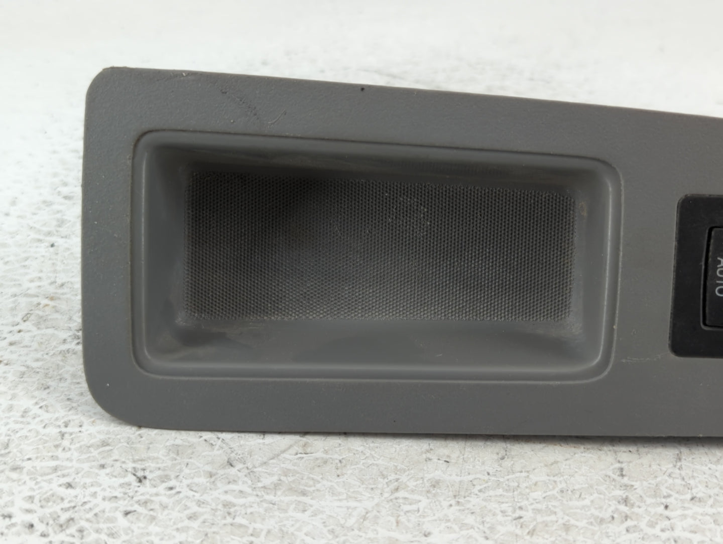 2006 Chrysler 300 Master Power Window Switch Replacement Driver Side Left P/N:P04602742AA Fits OEM Used Auto Parts - Oemused