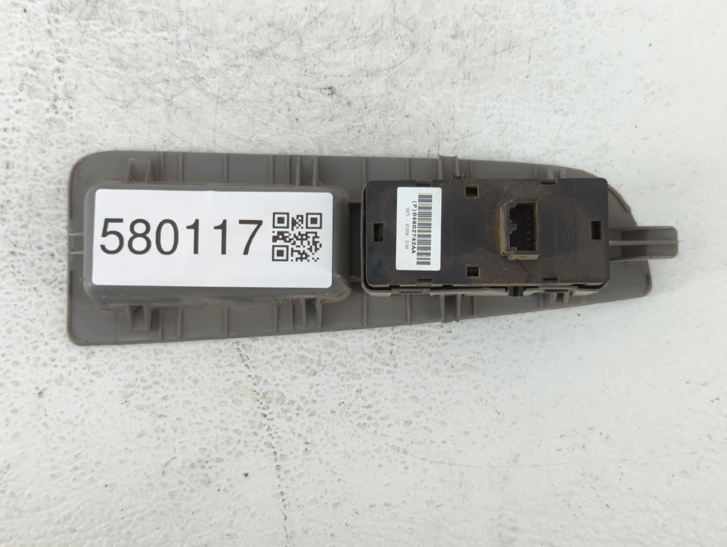 2006 Chrysler 300 Master Power Window Switch Replacement Driver Side Left P/N:P04602742AA Fits OEM Used Auto Parts - Oemused