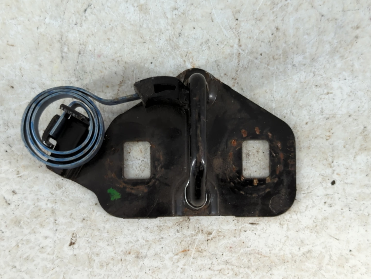 2006 Chrysler 300 Trunk Lid-hinge Passenger Right Side - Oemusedautoparts1.com