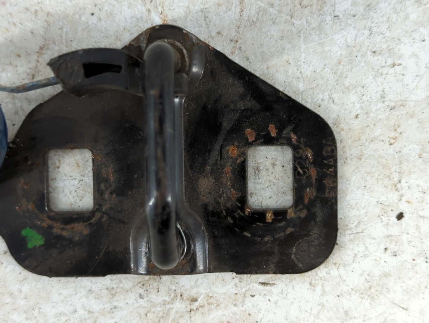 2006 Chrysler 300 Trunk Lid-hinge Passenger Right Side - Oemusedautoparts1.com