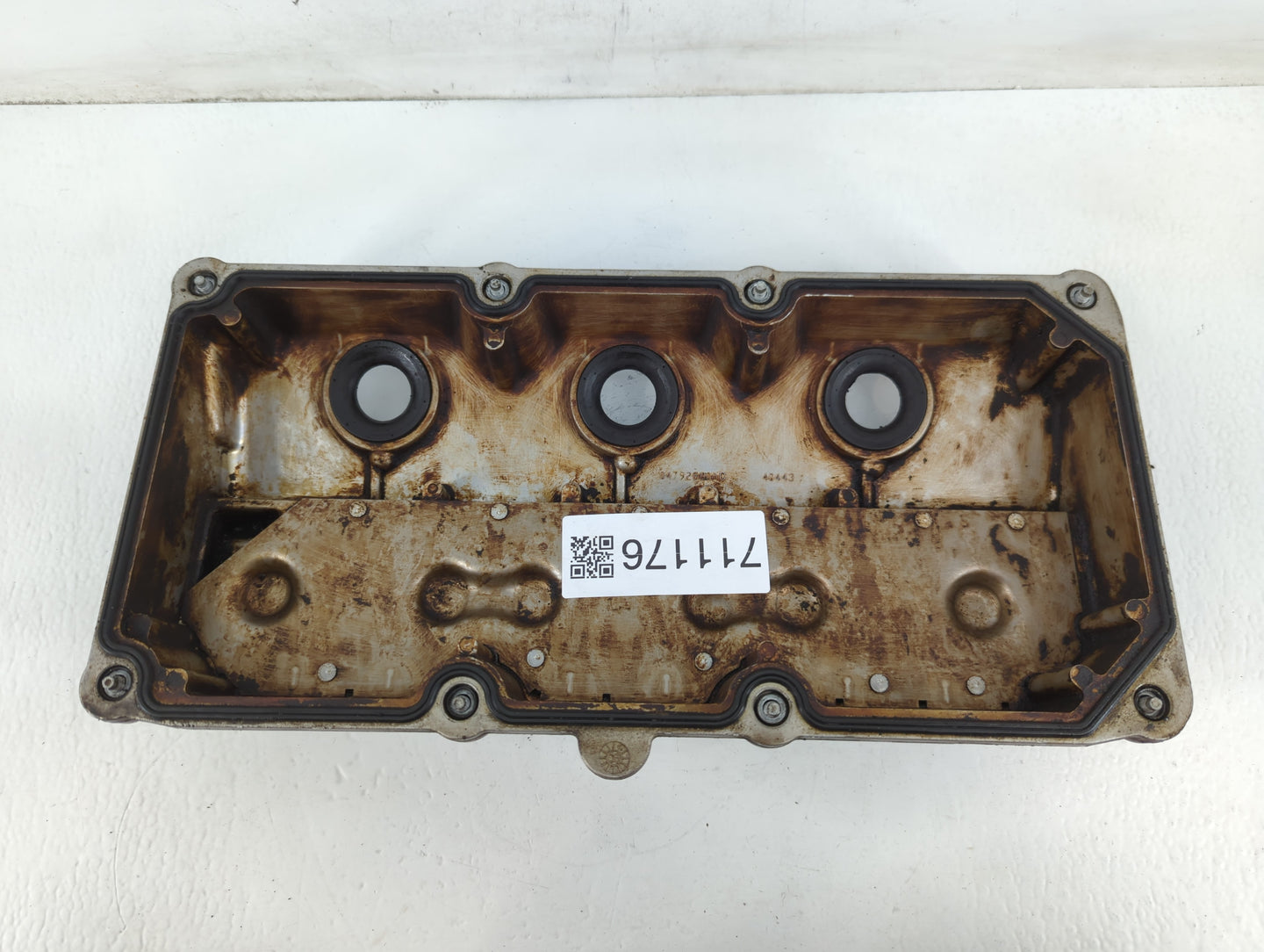 2006 Chrysler 300 Driver Left Cylinder Head Valve Cover P/N:40443 04792880AC Fits OEM Used Auto Parts - Oemusedautoparts1.co