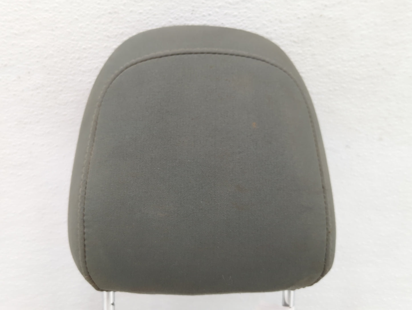2005-2007 Chrysler 300 Headrest Head Rest Front Driver Passenger Seat Fits Fits 2005 2006 2007 OEM Used Auto Parts - Oemused