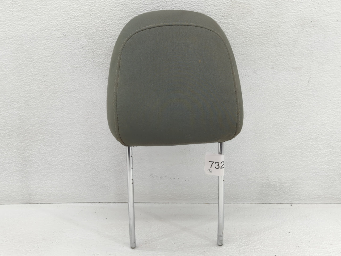2005-2007 Chrysler 300 Headrest Head Rest Front Driver Passenger Seat Fits Fits 2005 2006 2007 OEM Used Auto Parts - Oemused