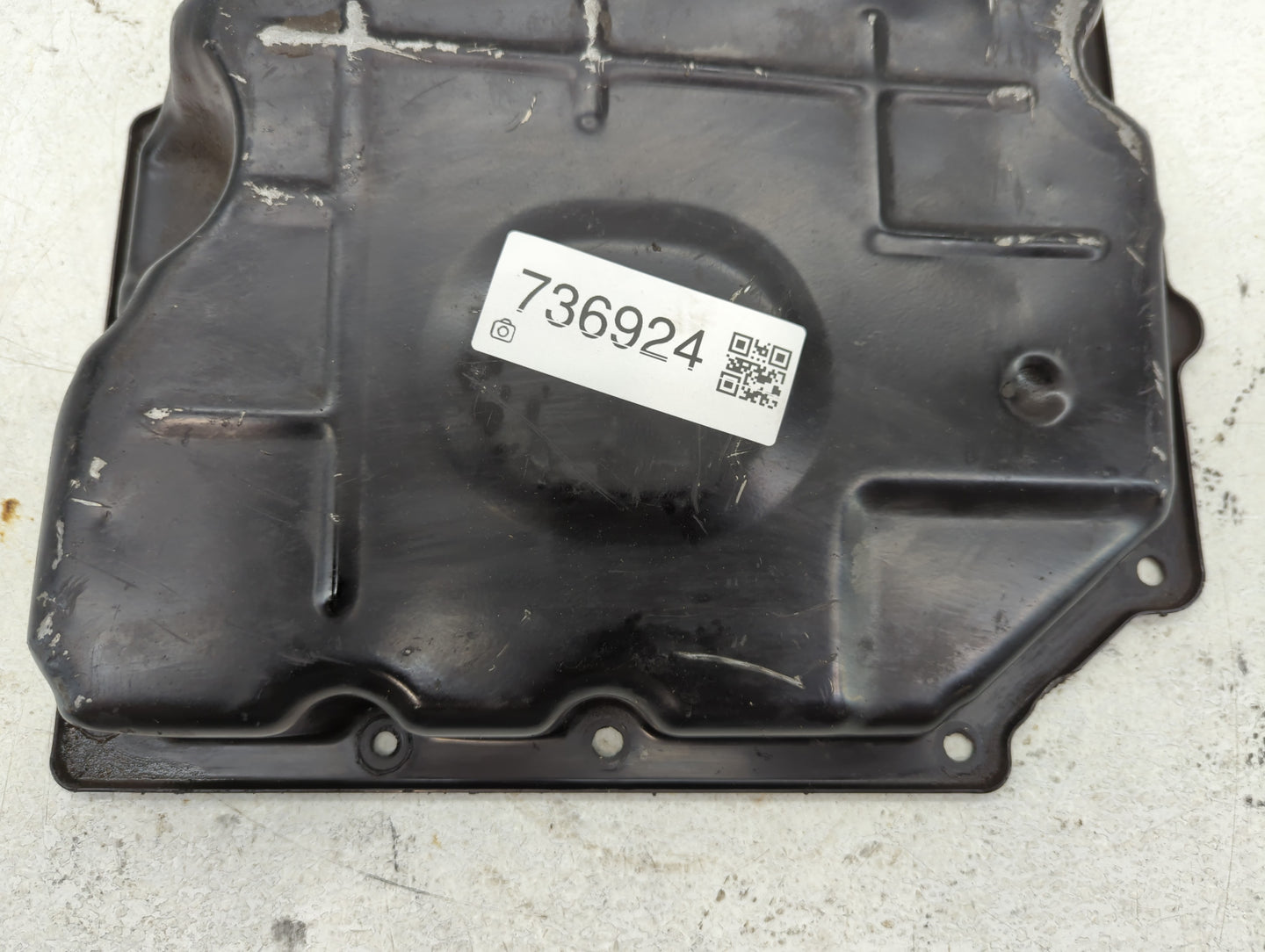 2006-2007 Chrysler 300 Engine Oil Pan Fits Fits 2006 2007 2008 2009 2010 OEM Used Auto Parts - Oemusedautoparts1.com