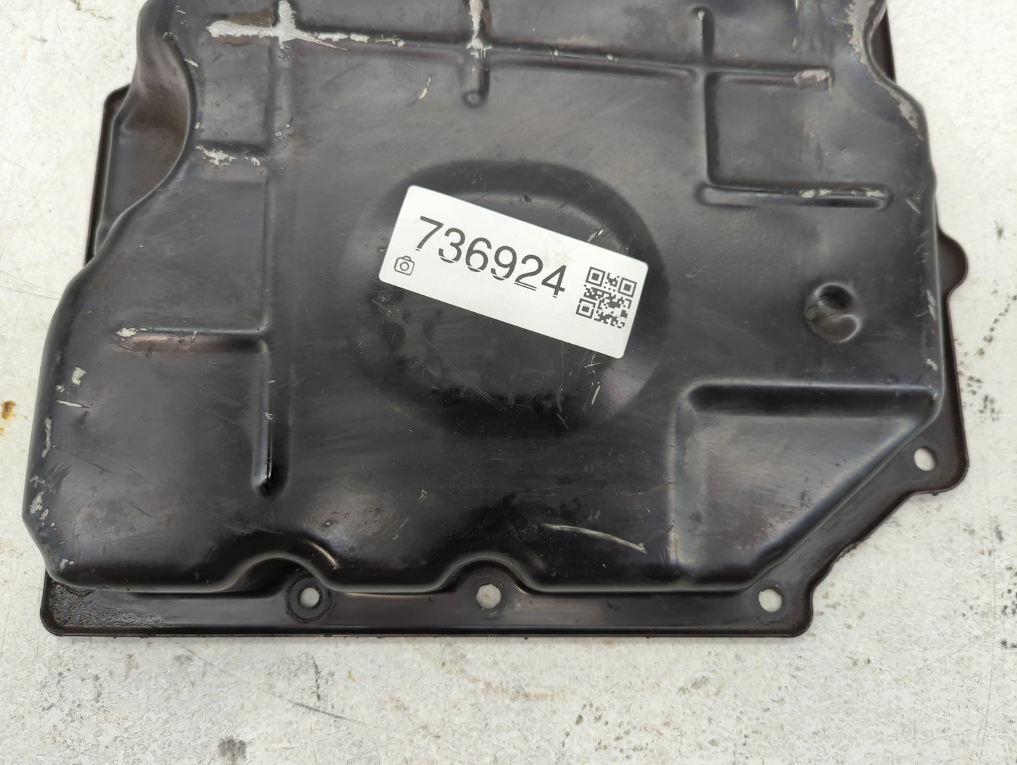 2006-2007 Chrysler 300 Engine Oil Pan Fits Fits 2006 2007 2008 2009 2010 OEM Used Auto Parts - Oemusedautoparts1.com