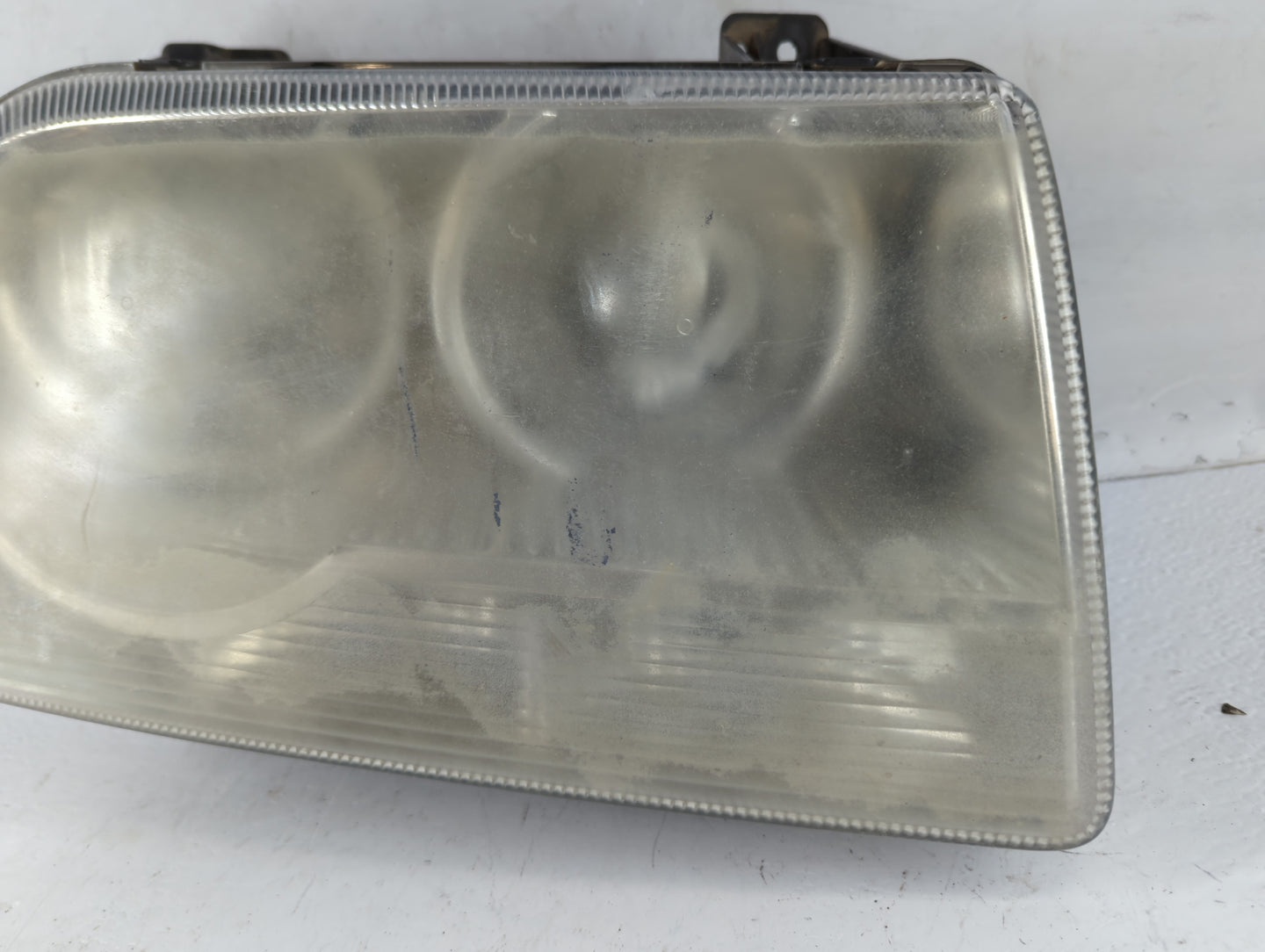 2008-2010 Chrysler 300 Passenger Right Oem Head Light Headlight Lamp - Oemusedautoparts1.com