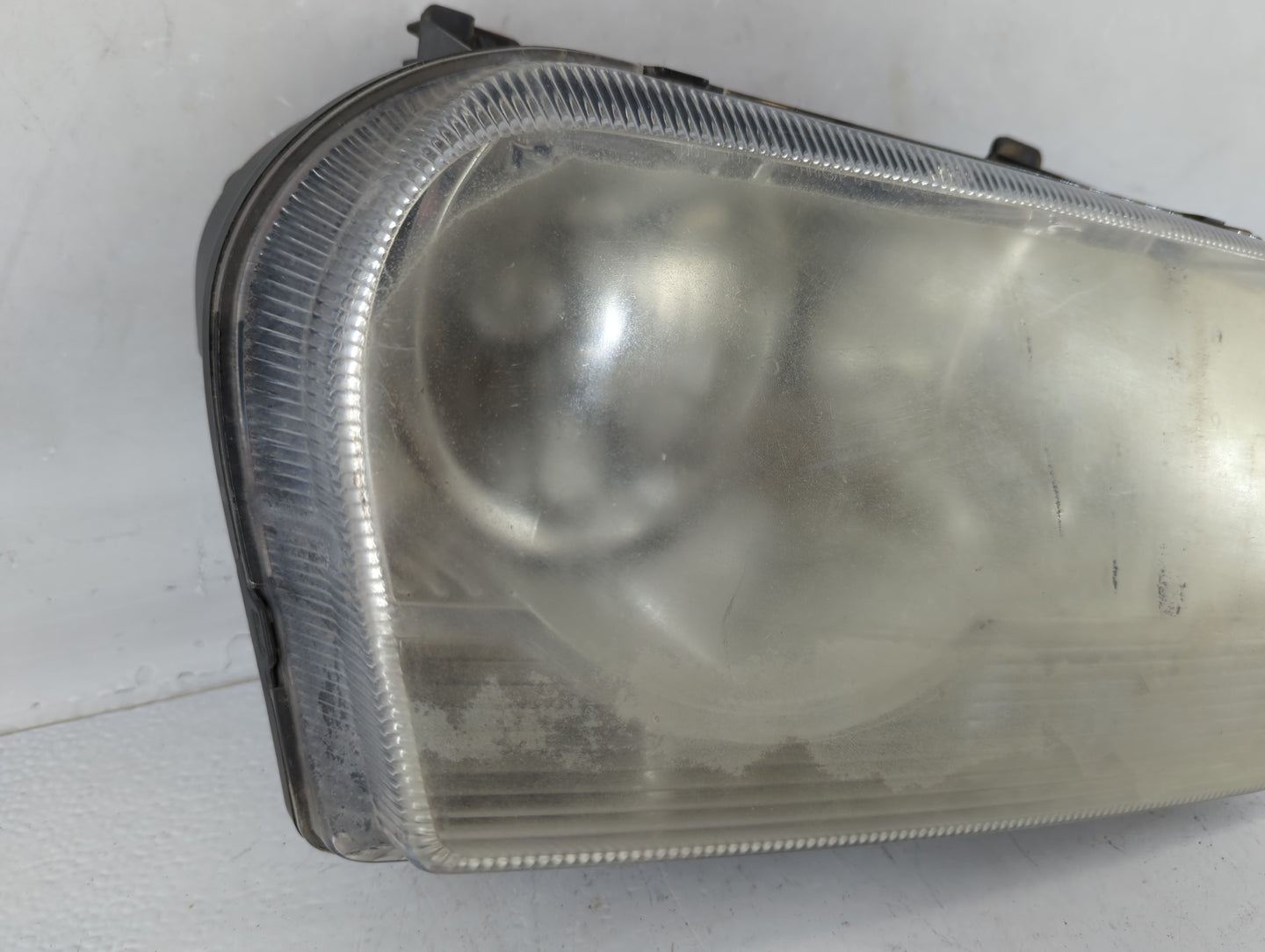 2008-2010 Chrysler 300 Passenger Right Oem Head Light Headlight Lamp - Oemusedautoparts1.com