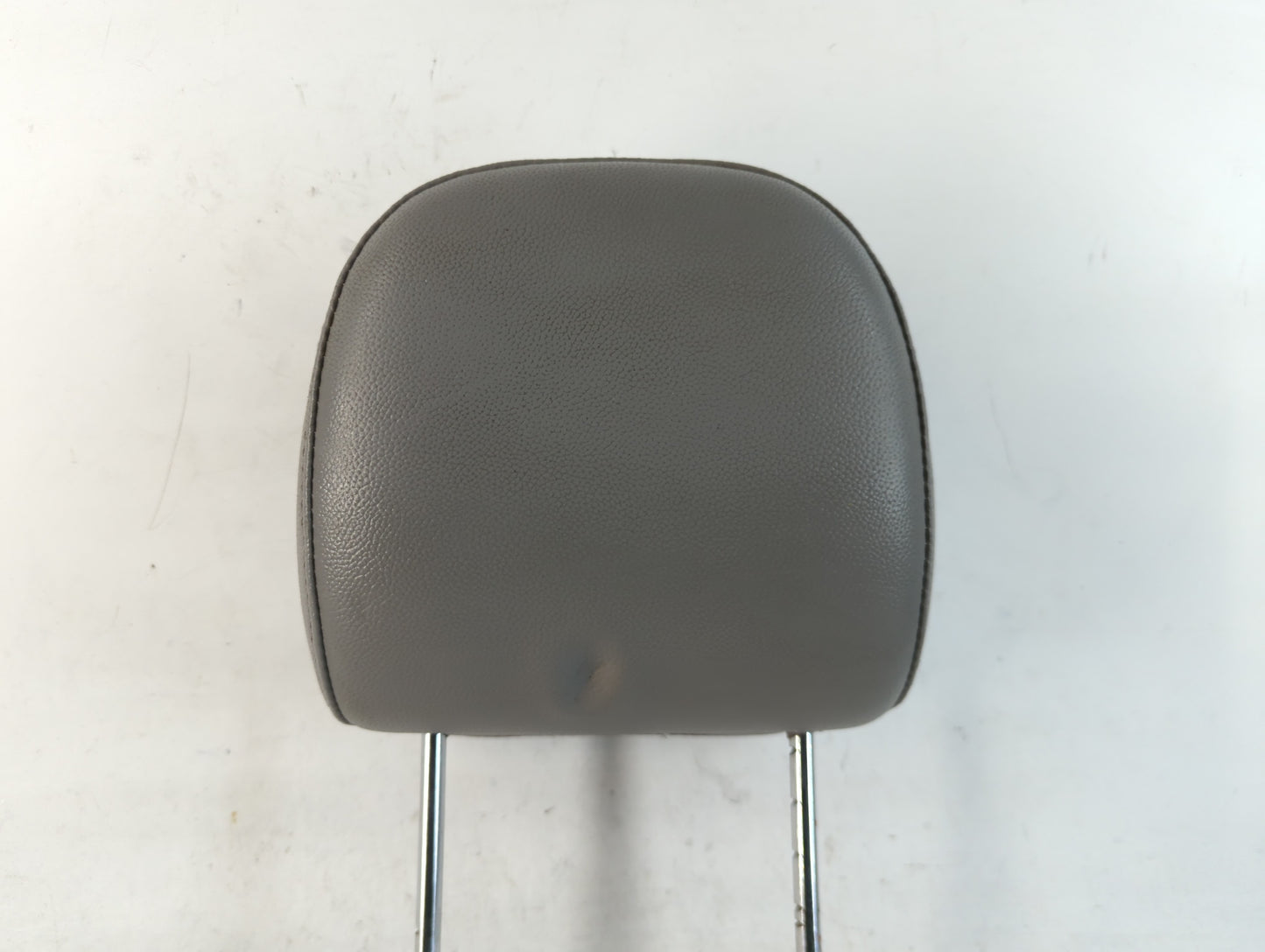 2005-2007 Chrysler 300 Headrest Head Rest Front Driver Passenger Seat Fits Fits 2005 2006 2007 OEM Used Auto Parts - Oemused