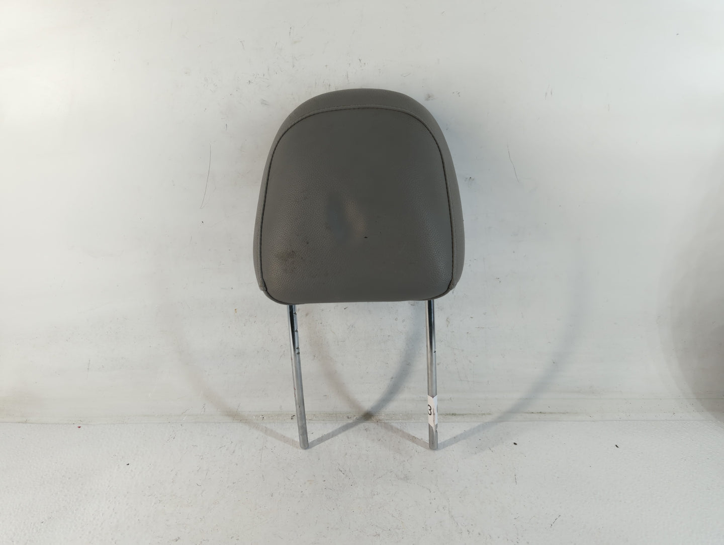 2005-2007 Chrysler 300 Headrest Head Rest Front Driver Passenger Seat Fits Fits 2005 2006 2007 OEM Used Auto Parts - Oemused
