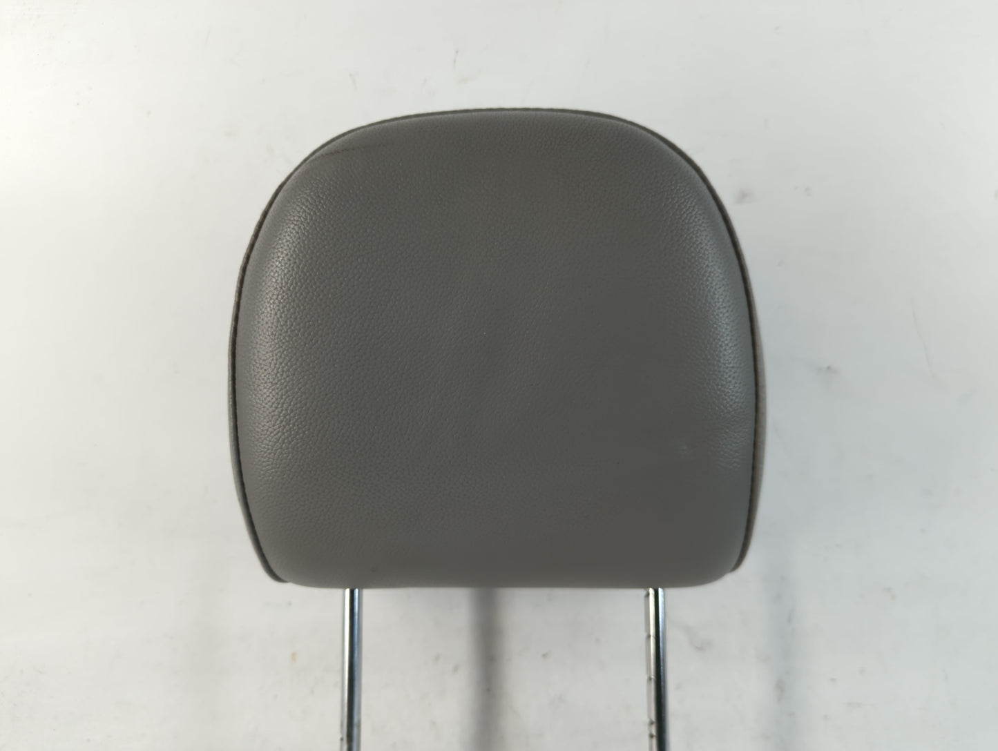 2005-2007 Chrysler 300 Headrest Head Rest Front Driver Passenger Seat Fits Fits 2005 2006 2007 OEM Used Auto Parts - Oemused