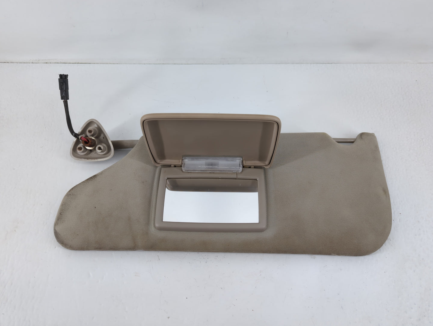 2005-2007 Chrysler 300 Sun Visor Shade Replacement Passenger Right Mirror Fits Fits 2005 2006 2007 OEM Used Auto Parts - Oem