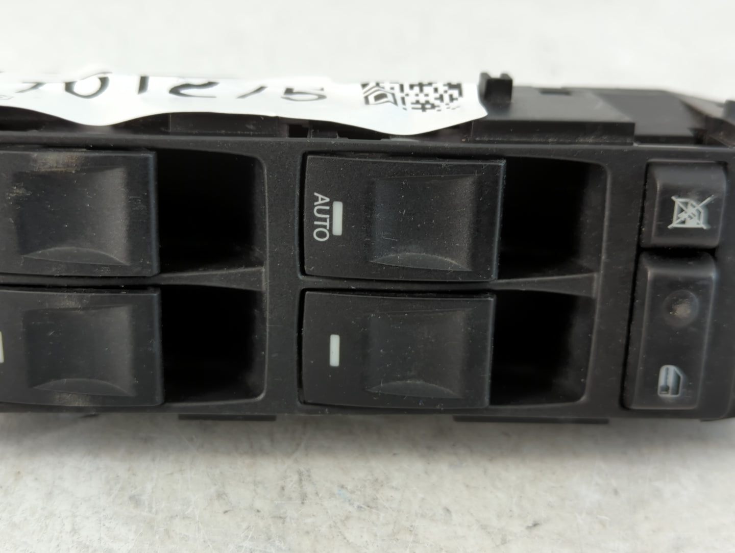 2006 Chrysler 300 Master Power Window Switch Replacement Driver Side Left P/N:04602735AA Fits OEM Used Auto Parts - Oemuseda