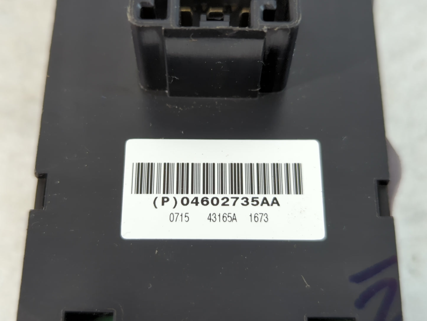 2006 Chrysler 300 Master Power Window Switch Replacement Driver Side Left P/N:04602735AA Fits OEM Used Auto Parts - Oemuseda